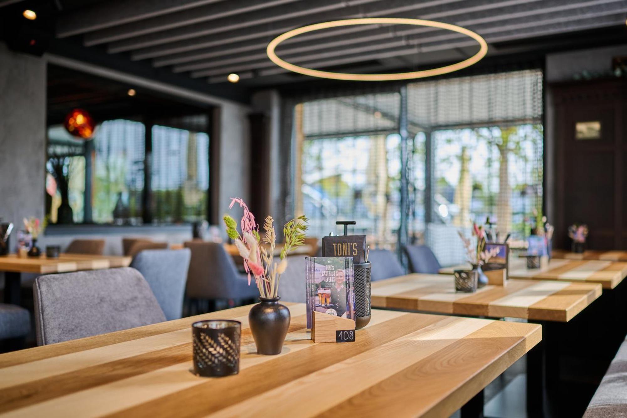Genusshotel Wenisch Щраубинг Екстериор снимка